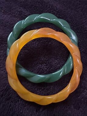 Vintage Style Twisted Resin Bangle Bracelet Set Green & Amber retro rockabilly